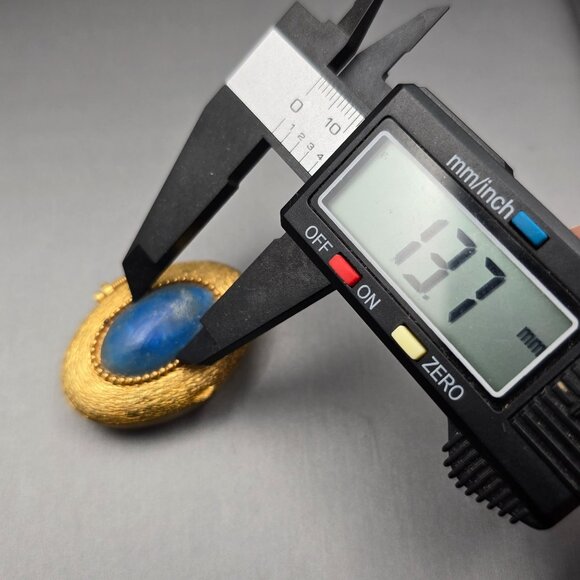 VTG Helena Rubinstein Trinket Box 1.75" Gold Tone Blue Cabochon Vanity Accent 60 - Picture 5 of 8